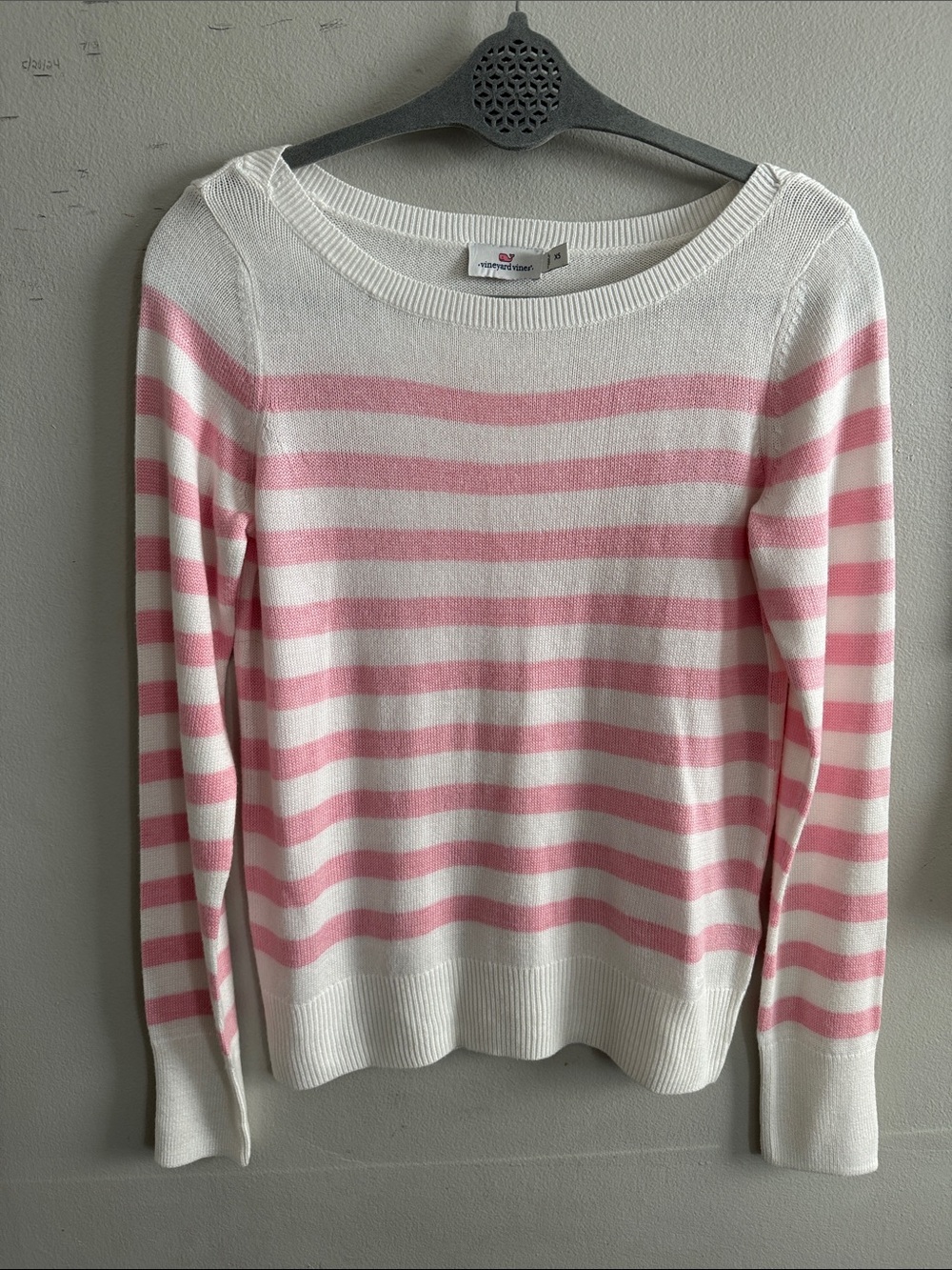 Vineyard Vines pink strip sweater size XS